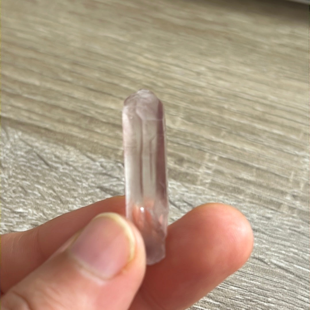 Lithium quartz mini point