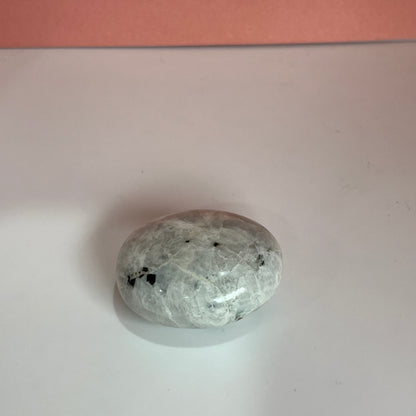 Moonstone palm stone