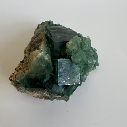 Green Fluorite cluster •Focus •Creativity •Balance •Growth •Healing