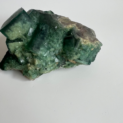 Green Fluorite cluster •Focus •Creativity •Balance •Growth •Healing