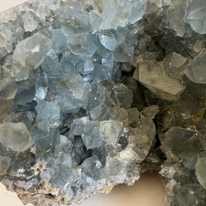 Celestite cluster