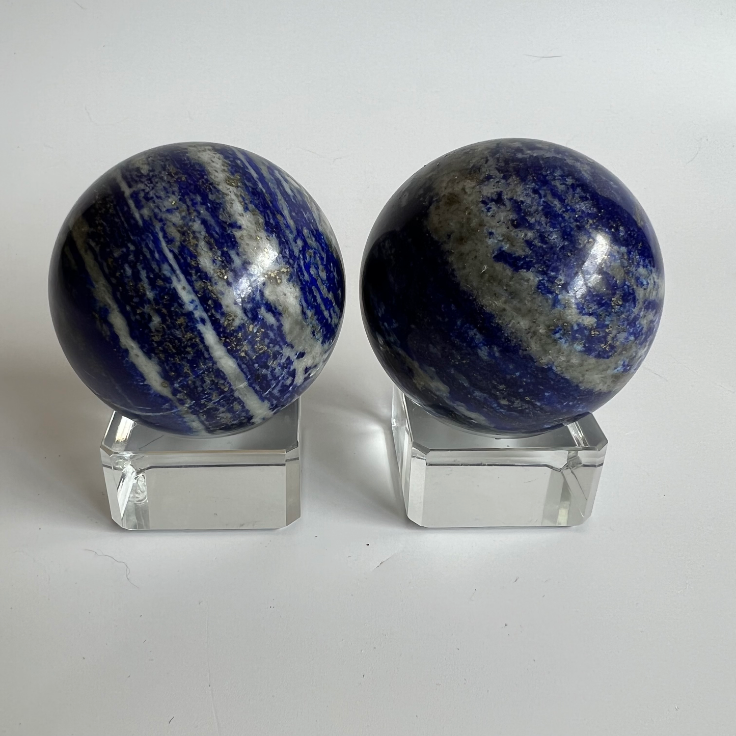 Lapis lazuli sphere