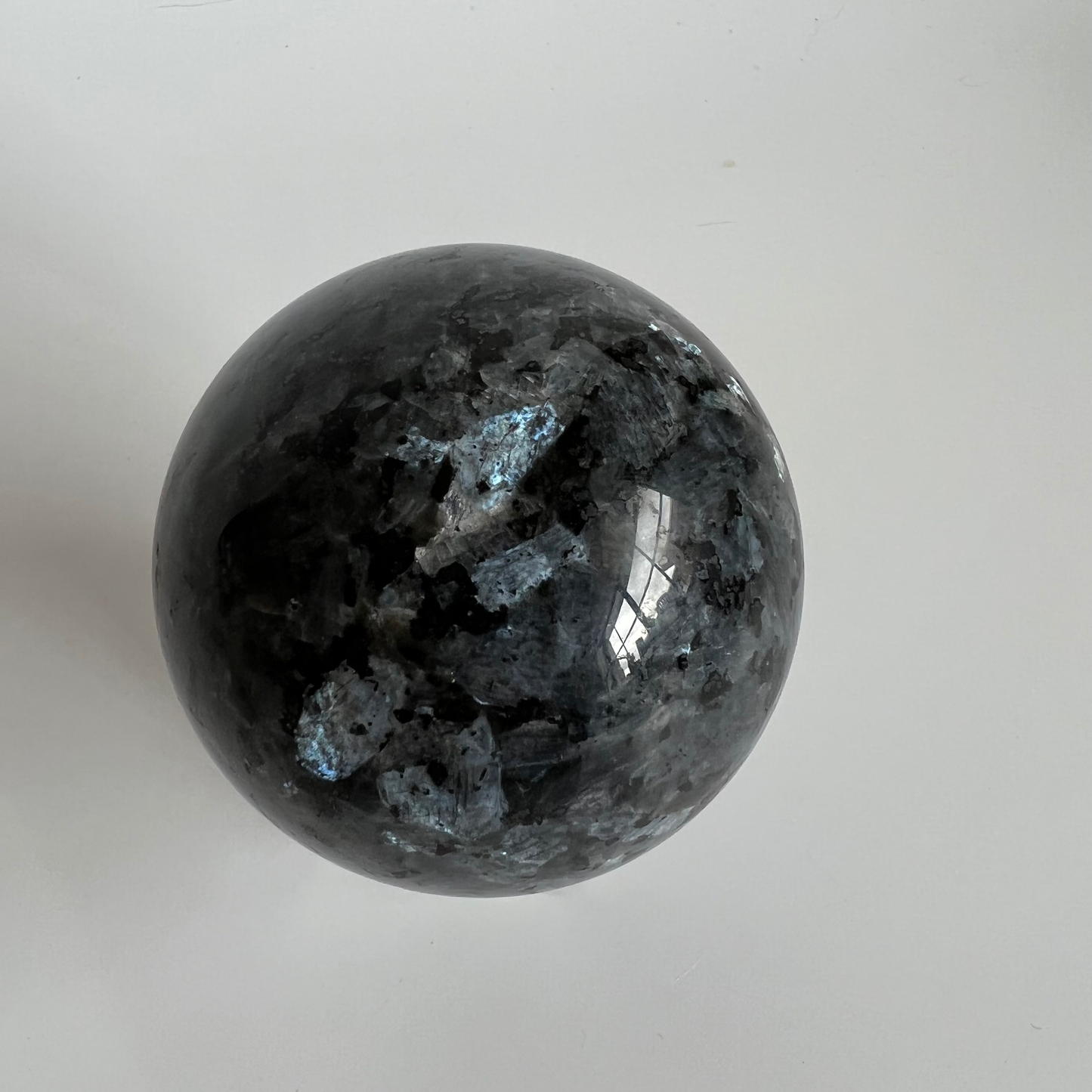 Larvikite sphere •Grounding •Protection •Focus •Meditation